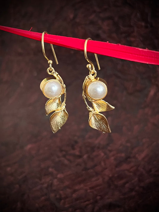 Trendy Leaf Golden Brass Earrings DB-BR1200Z