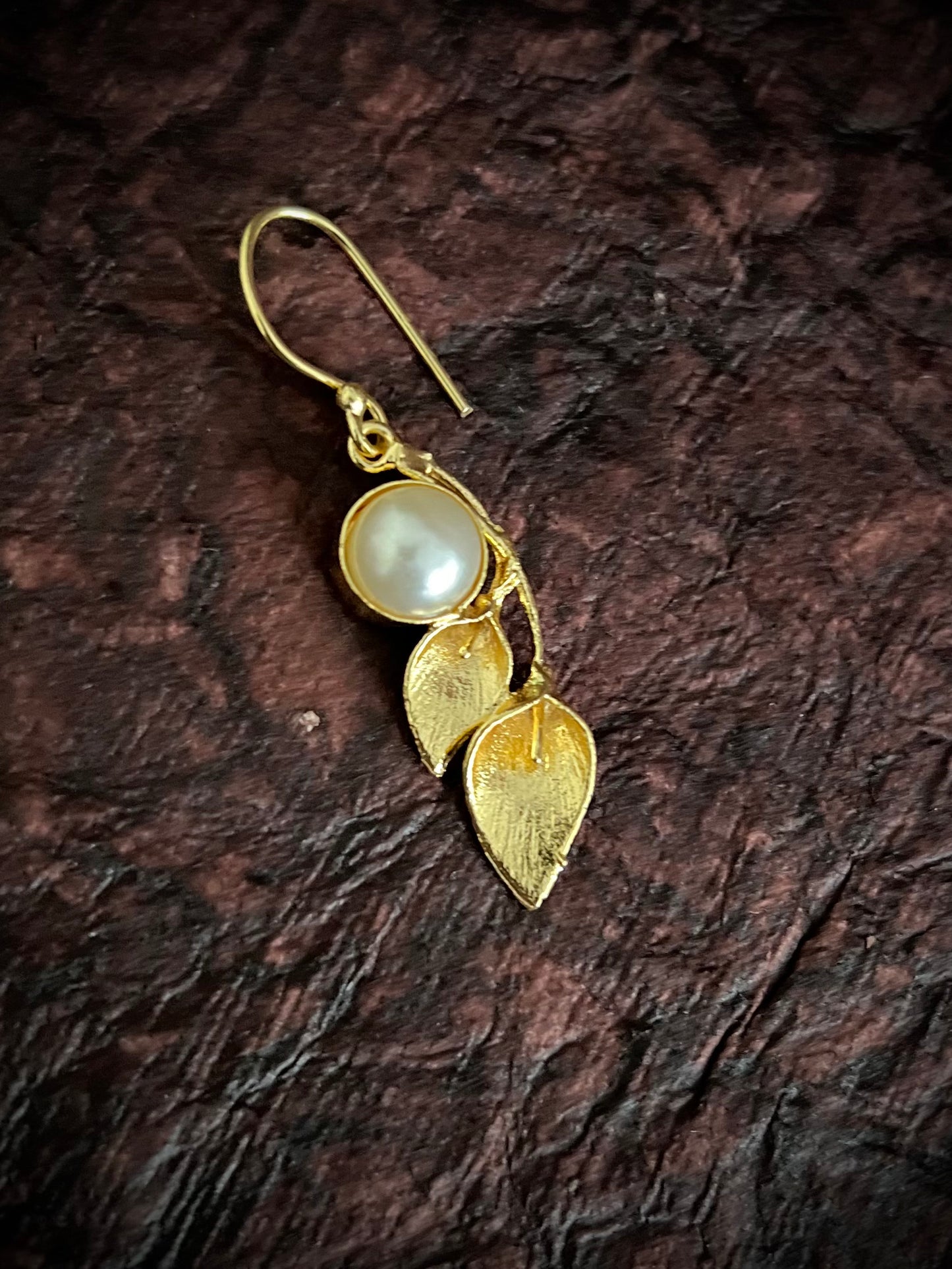 Trendy Leaf Golden Brass Earrings DB-BR1200Z