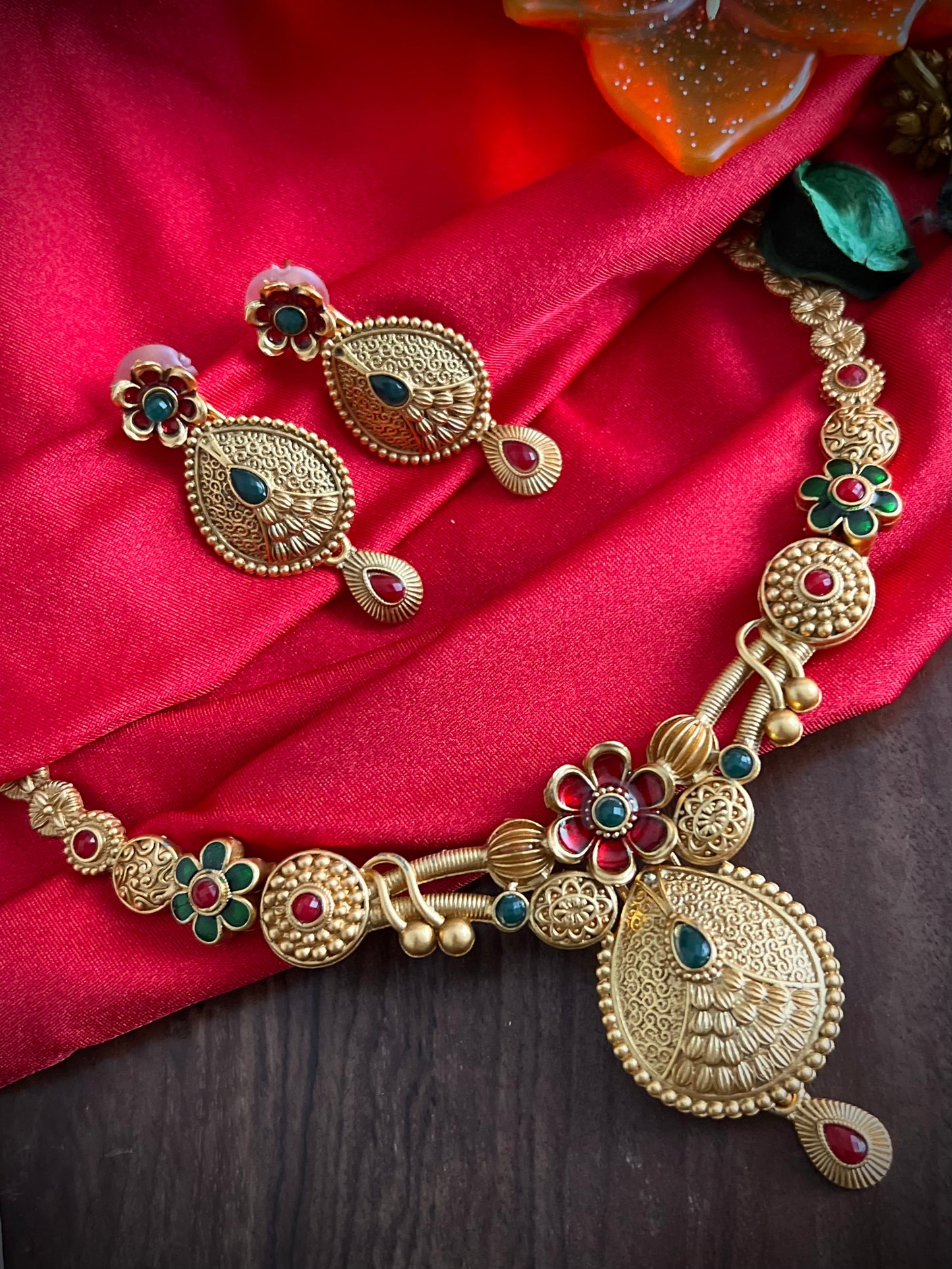 Gold Plated Saafia Necklace set DB-GP1600Z