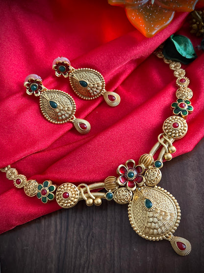 Gold Plated Saafia Necklace set DB-GP1600Z