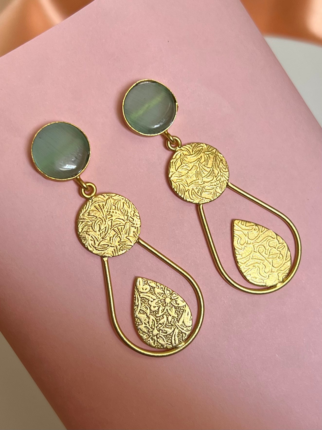 Trendy Golden Brass Earrings DB-BR1200Z