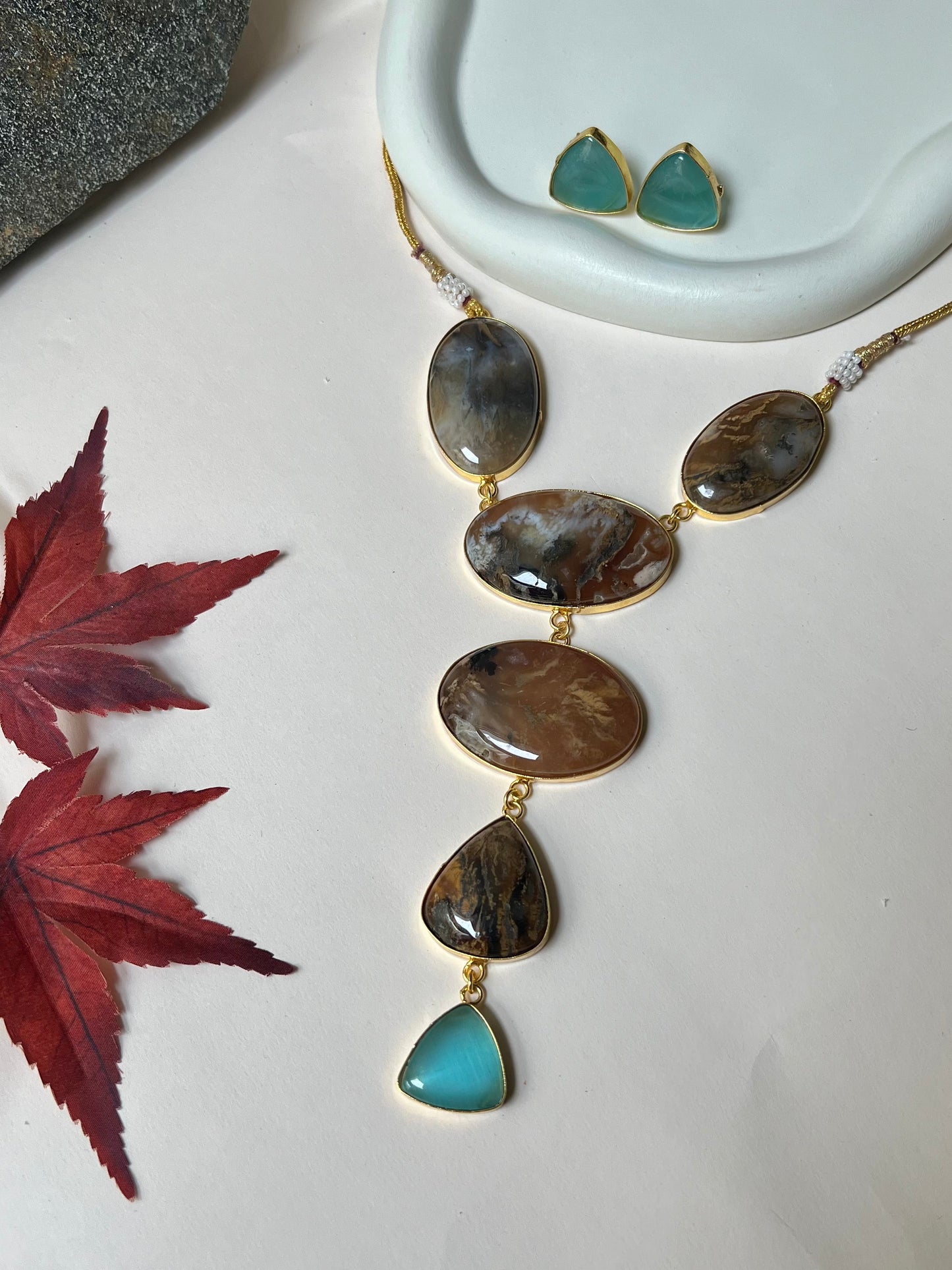 HANDCRAFTED SEMI PRECIOUS STONE NECKLACE SET DB-SPS1960Z2